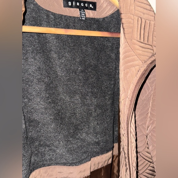 Brown jacket - Picture 2 of 4